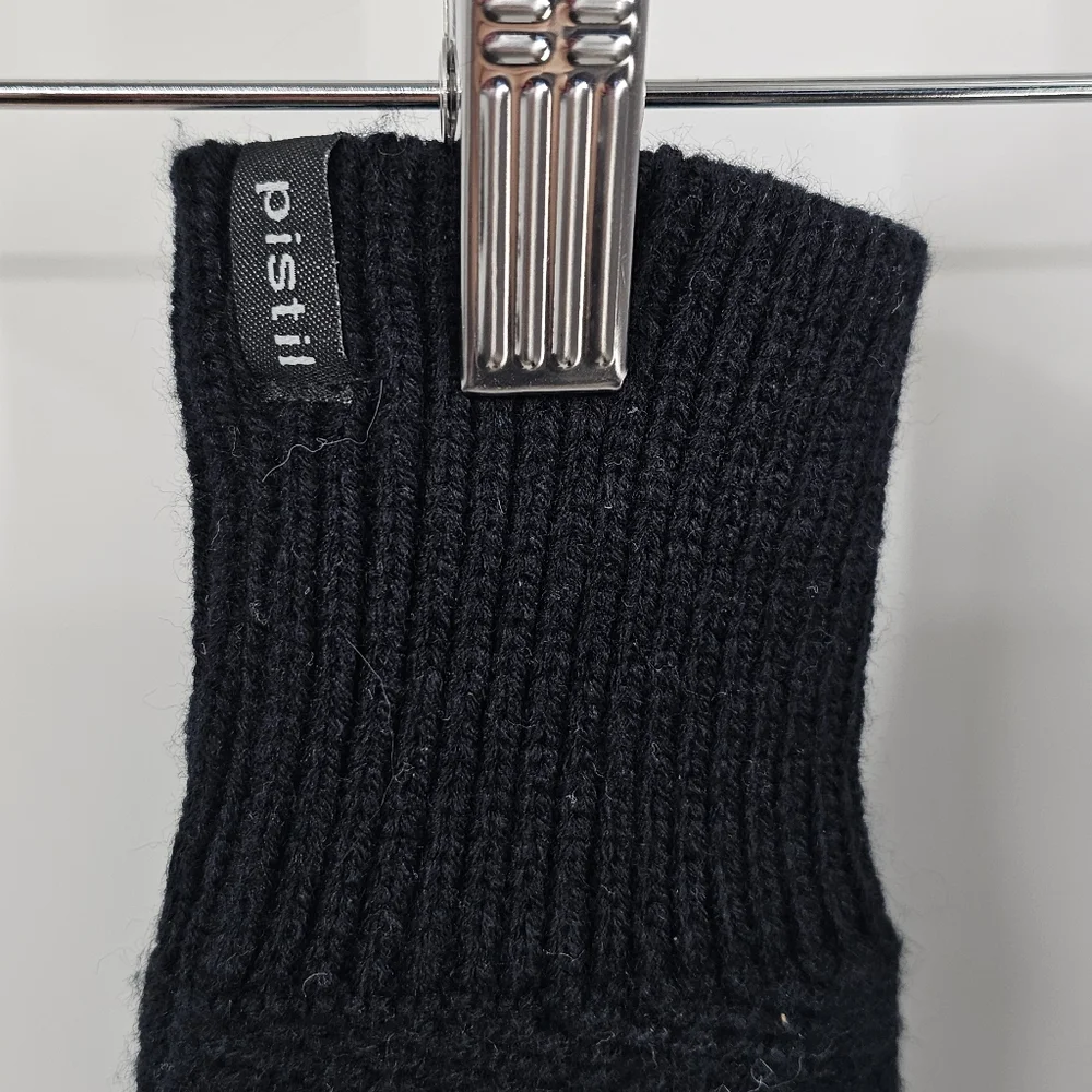 Pistil Black Mittens
